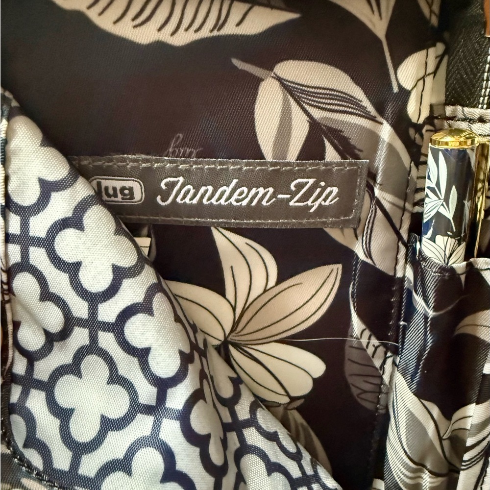 LUG Tandem Zip wallet in Lily Black RFID - Picture 4 of 4